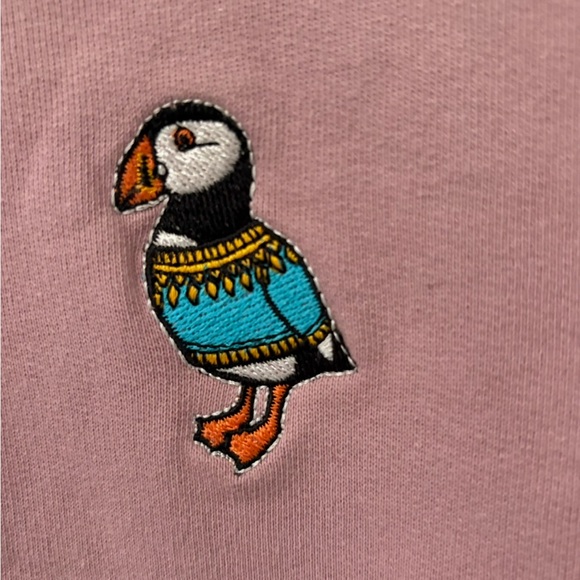 Mauve Color Crewneck Long Sleeve Sweatshirt Size Small 100% Cotton Puffin Front - Picture 5 of 6